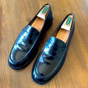 Tod’s Black Loafer in Leather. Men’s Size 10